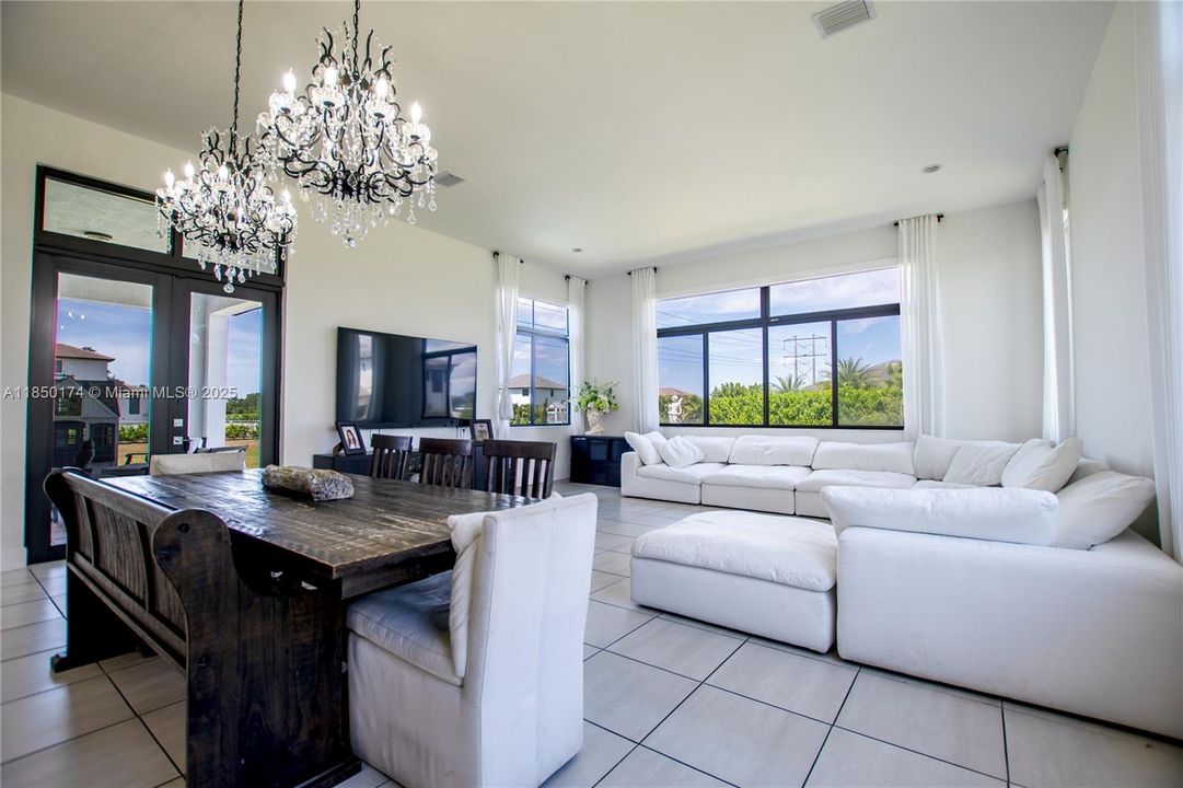 待售: $2,599,000 (5 贝兹, 4 浴室, 4713 平方英尺)