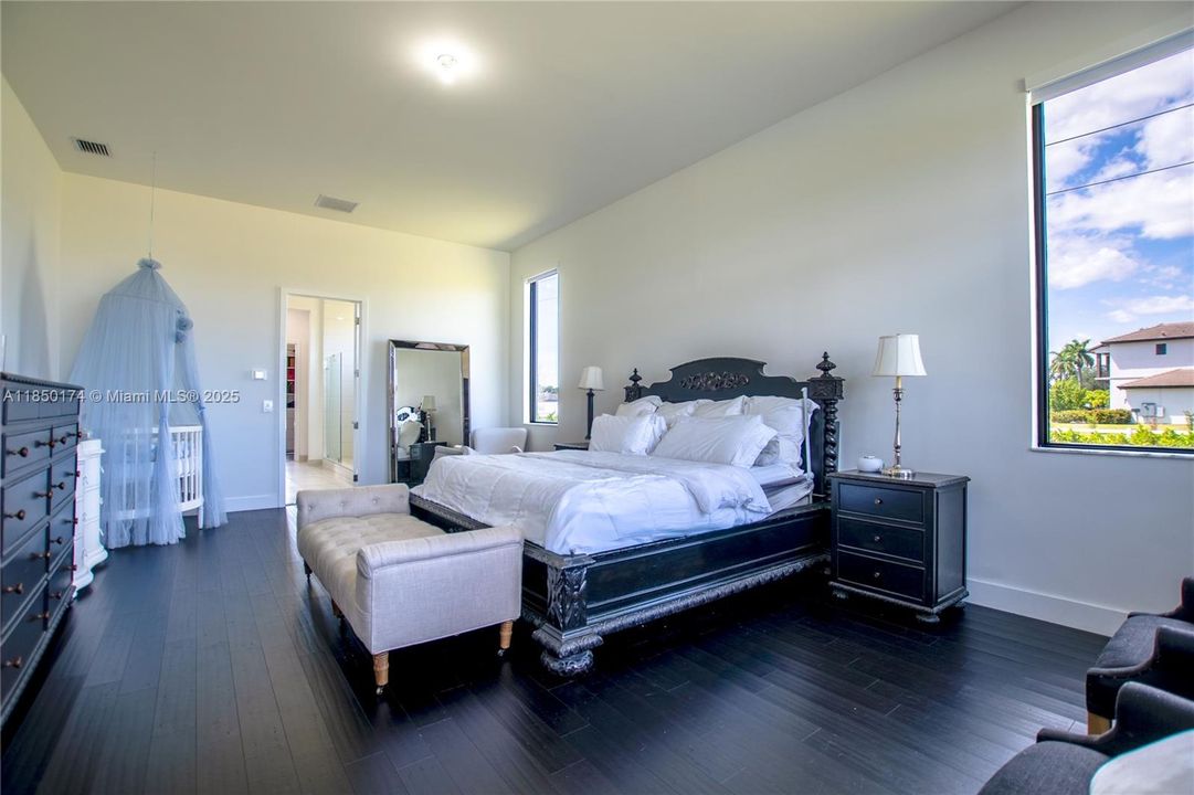 待售: $2,599,000 (5 贝兹, 4 浴室, 4713 平方英尺)