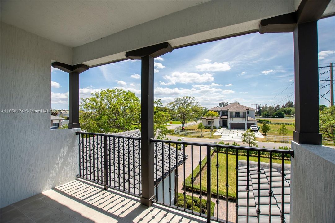 待售: $2,599,000 (5 贝兹, 4 浴室, 4713 平方英尺)