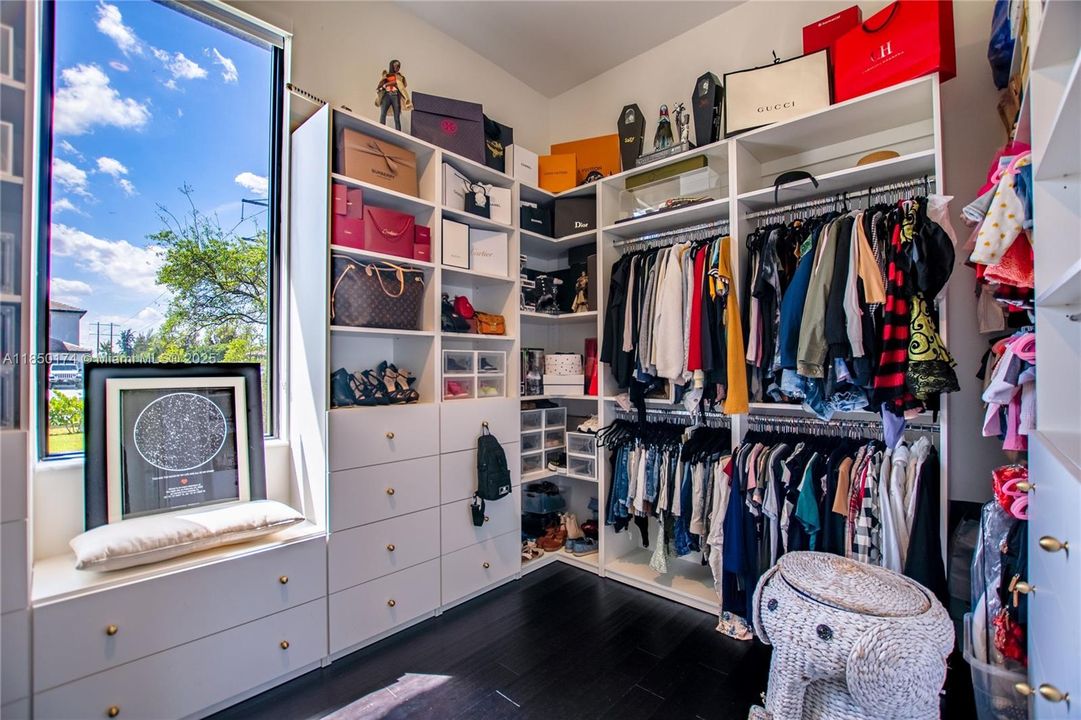 待售: $2,599,000 (5 贝兹, 4 浴室, 4713 平方英尺)