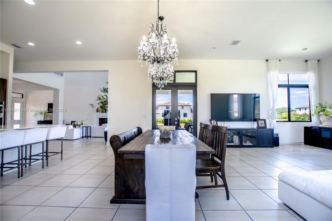 待售: $2,599,000 (5 贝兹, 4 浴室, 4713 平方英尺)