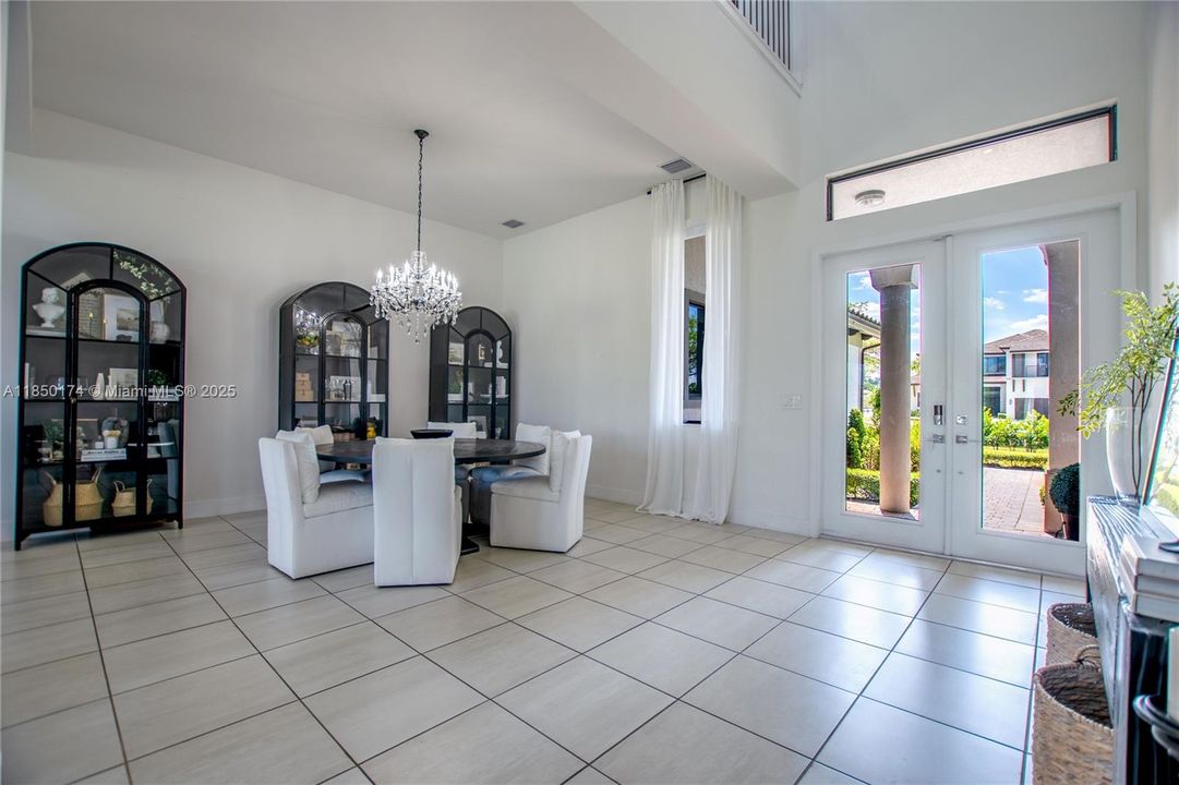 待售: $2,599,000 (5 贝兹, 4 浴室, 4713 平方英尺)