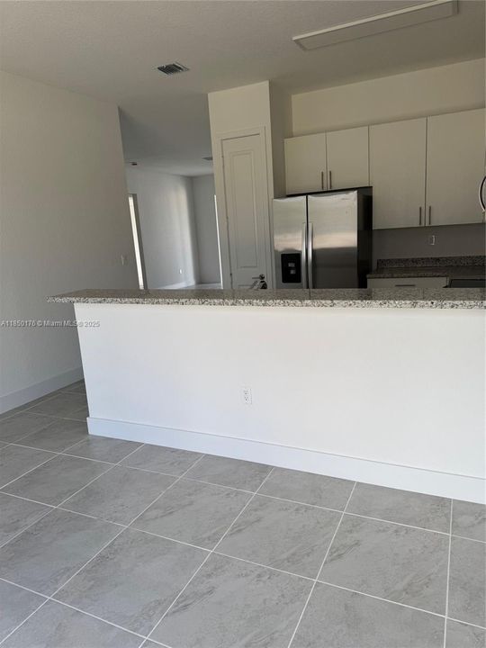 На продажу: $633,990 (4 спален, 2 ванн, 0 Квадратных фут)