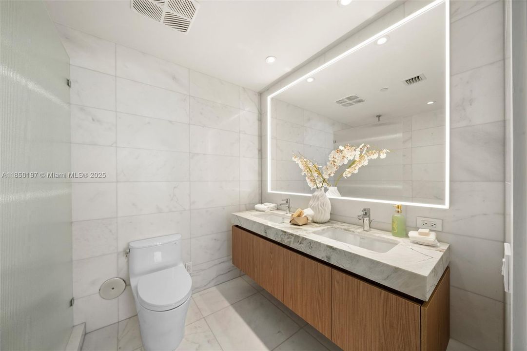 For Sale: $2,095,000 (2 beds, 2 baths, 0 Square Feet)