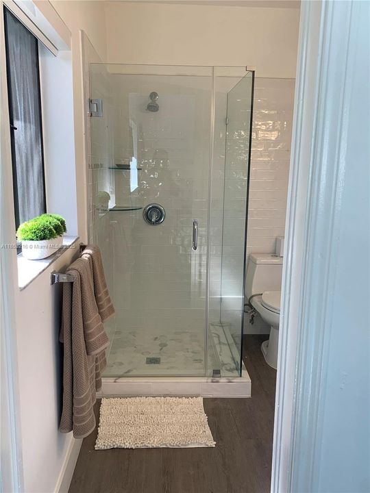 Active With Contract: $18,000 (4 beds, 3 baths, 2196 Square Feet)