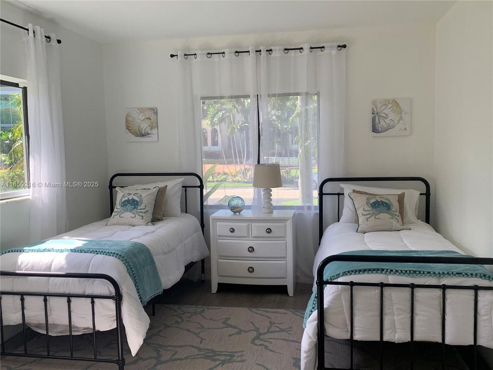 Active With Contract: $18,000 (4 beds, 3 baths, 2196 Square Feet)