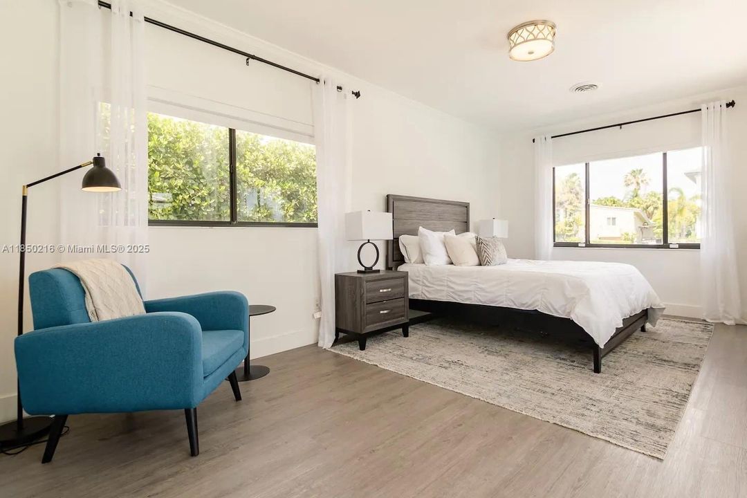 Active With Contract: $18,000 (4 beds, 3 baths, 2196 Square Feet)