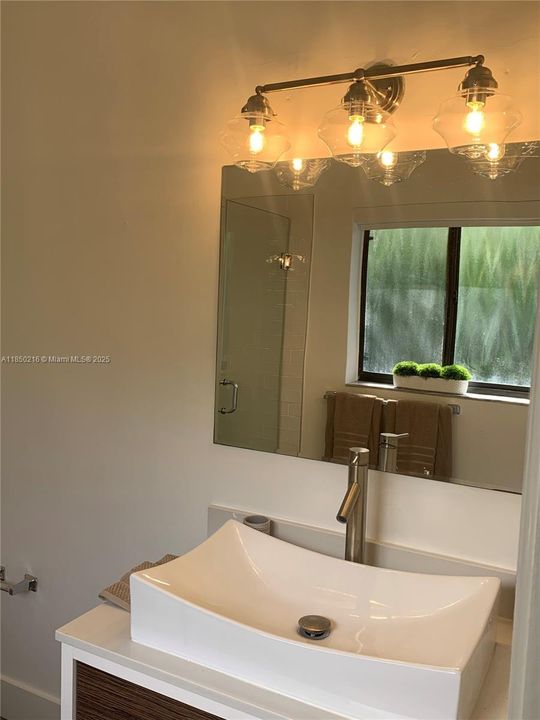 Active With Contract: $18,000 (4 beds, 3 baths, 2196 Square Feet)