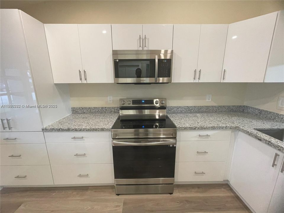 En Venta: $390,000 (2 camas, 2 baños, 1484 Pies cuadrados)