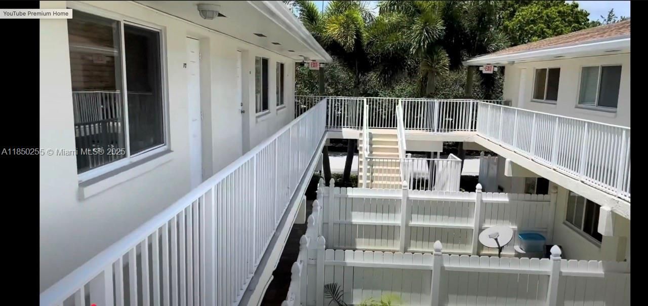 最近售出: $165,000 (1 贝兹, 1 浴室, 511 平方英尺)