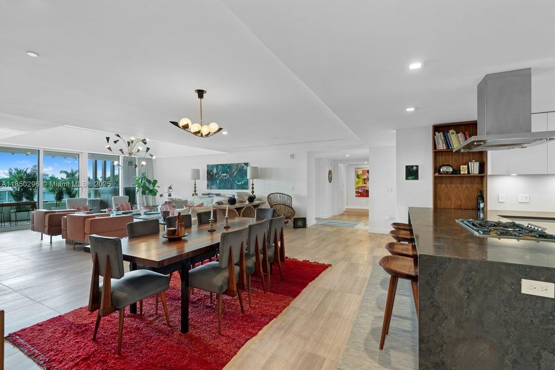 Activo con contrato: $29,500 (3 camas, 3 baños, 3310 Pies cuadrados)