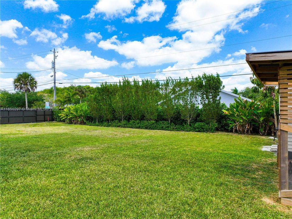 Недавно продано: $675,000 (3 спален, 2 ванн, 1831 Квадратных фут)