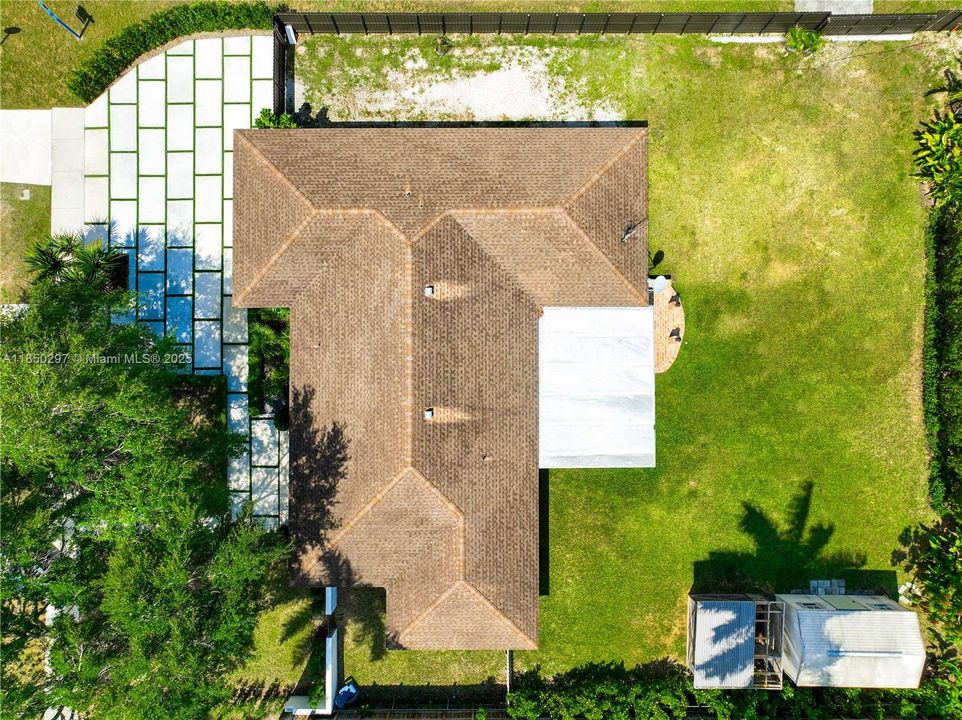 Недавно продано: $675,000 (3 спален, 2 ванн, 1831 Квадратных фут)