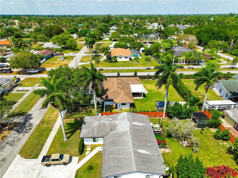 Недавно продано: $675,000 (3 спален, 2 ванн, 1831 Квадратных фут)