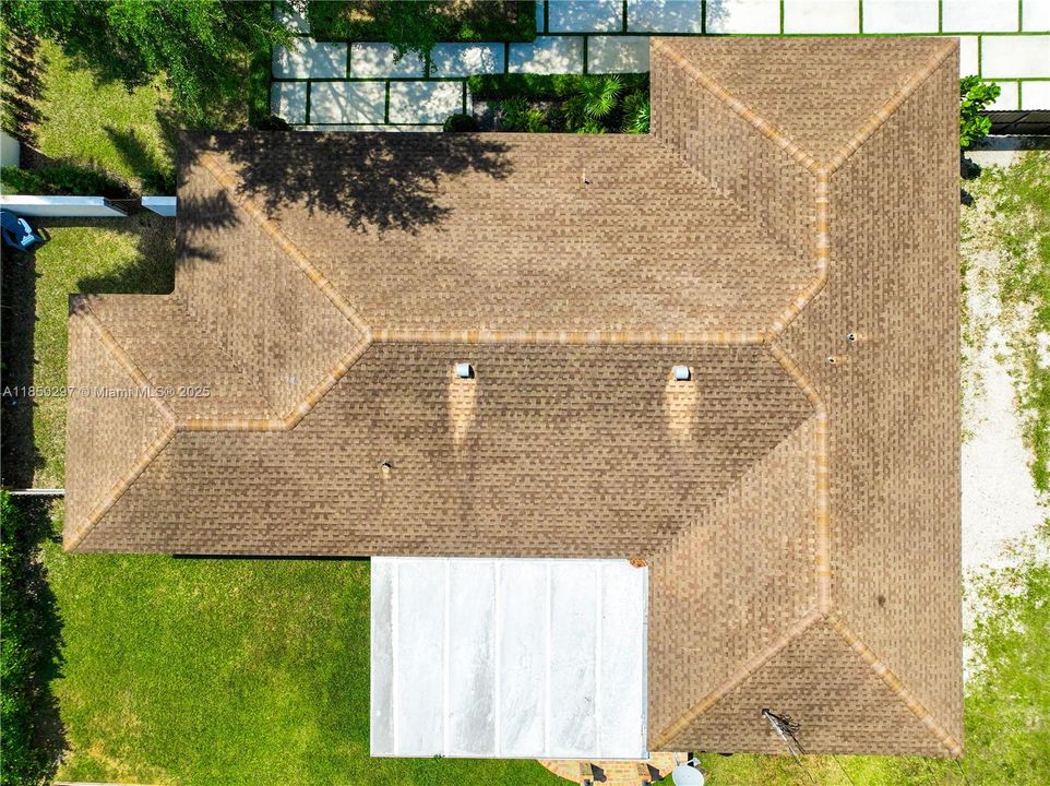 Недавно продано: $675,000 (3 спален, 2 ванн, 1831 Квадратных фут)