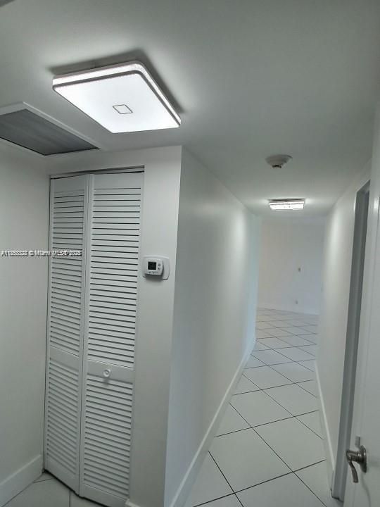 For Sale: $359,000 (2 beds, 2 baths, 1359 Square Feet)