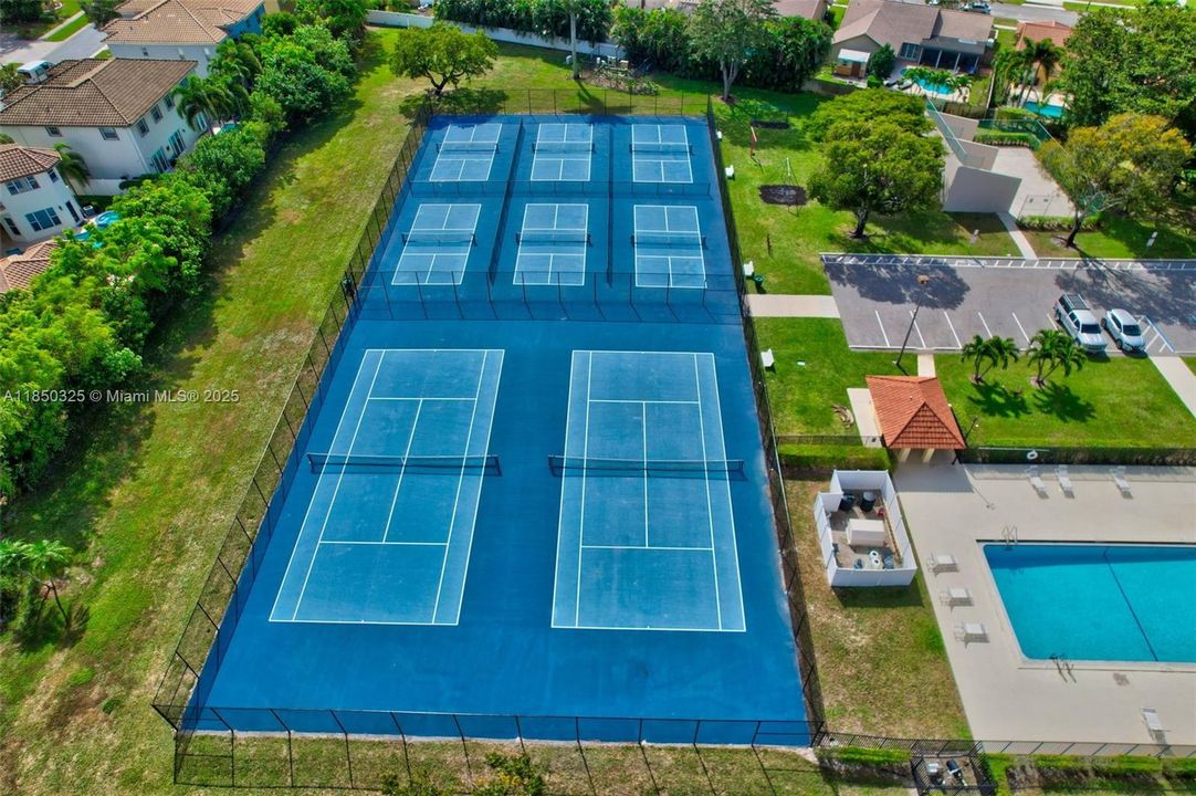 Recently Rented: $4,985 (4 beds, 2 baths, 3489 Square Feet)