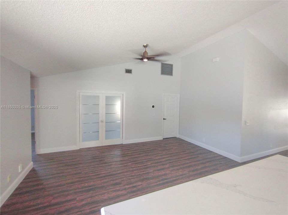 Recently Rented: $4,985 (4 beds, 2 baths, 3489 Square Feet)