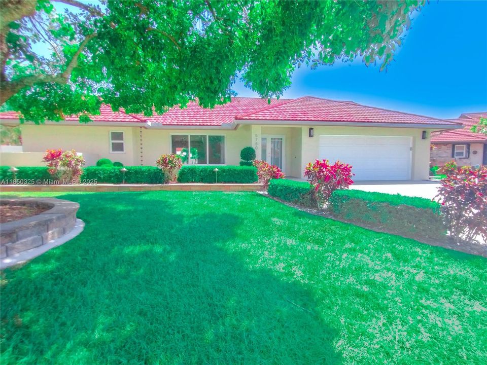 Recently Rented: $4,985 (4 beds, 2 baths, 3489 Square Feet)