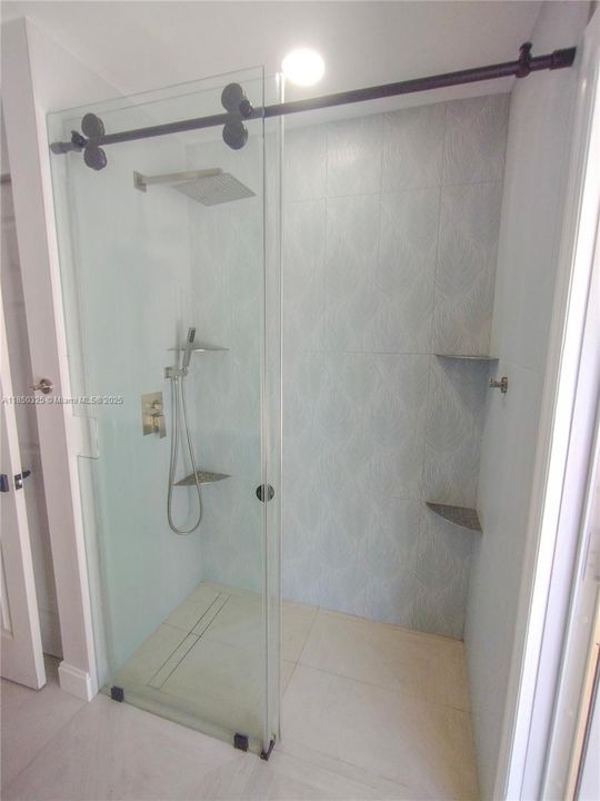 Recently Rented: $4,985 (4 beds, 2 baths, 3489 Square Feet)