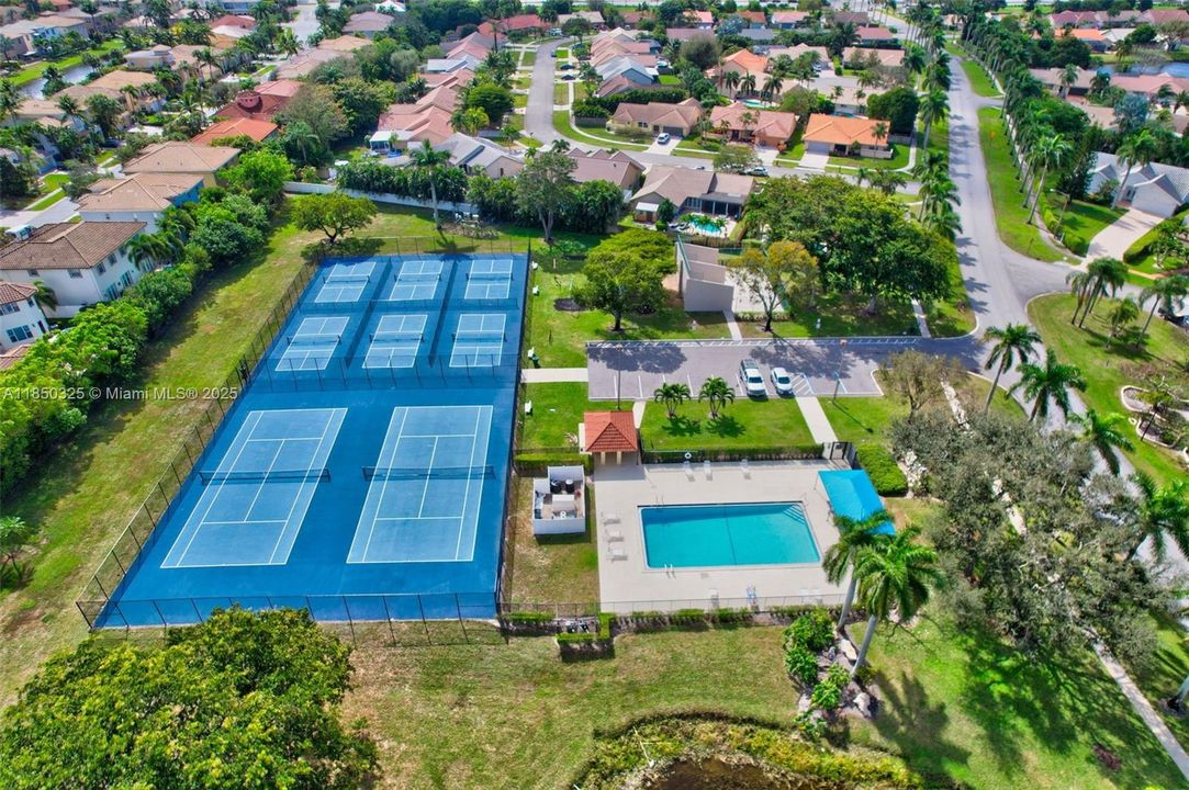 Recently Rented: $4,985 (4 beds, 2 baths, 3489 Square Feet)