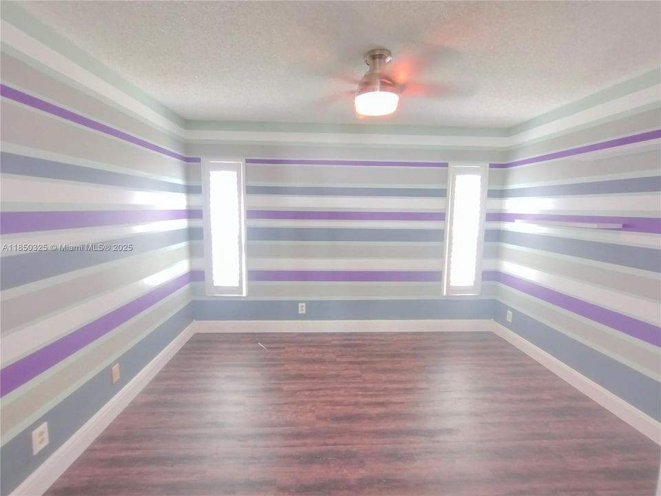 Recently Rented: $4,985 (4 beds, 2 baths, 3489 Square Feet)