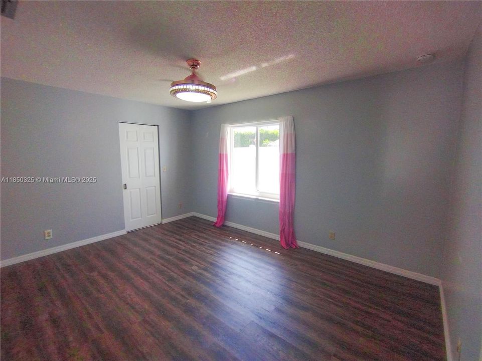 Recently Rented: $4,985 (4 beds, 2 baths, 3489 Square Feet)