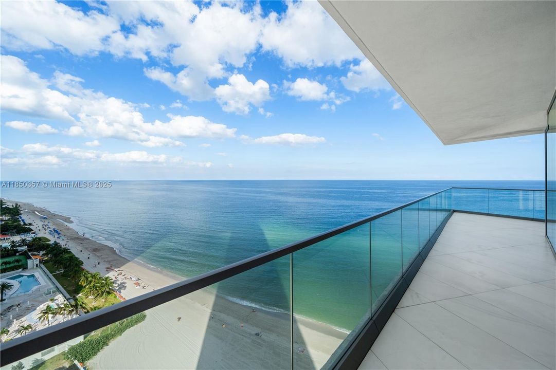 En Venta: $5,999,000 (4 camas, 5 baños, 3109 Pies cuadrados)