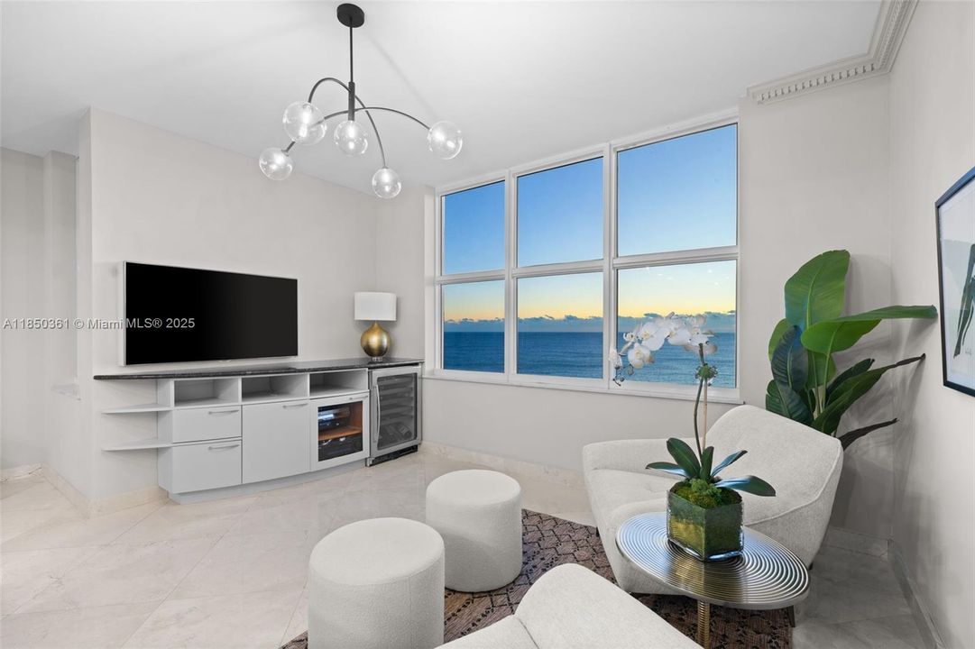 For Rent: $12,000 (3 beds, 2 baths, 2172 Square Feet)