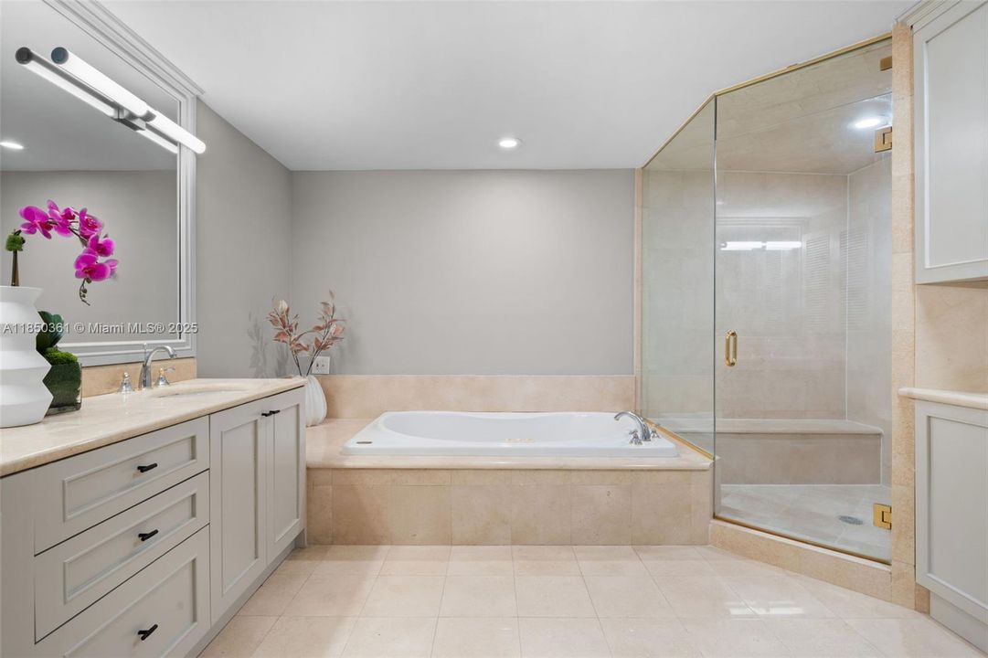 For Rent: $12,000 (3 beds, 2 baths, 2172 Square Feet)