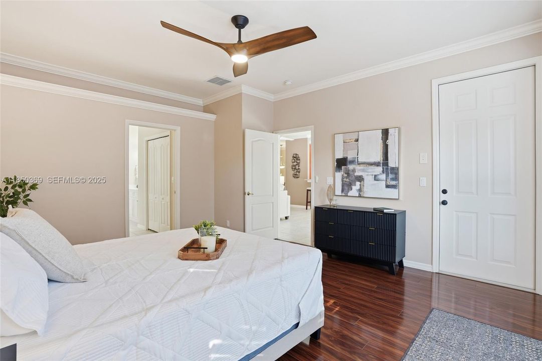 For Sale: $639,000 (3 beds, 2 baths, 2052 Square Feet)