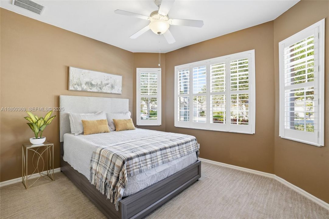 For Sale: $639,000 (3 beds, 2 baths, 2052 Square Feet)