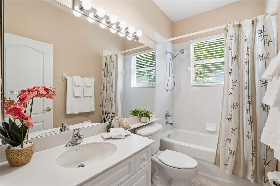 For Sale: $639,000 (3 beds, 2 baths, 2052 Square Feet)