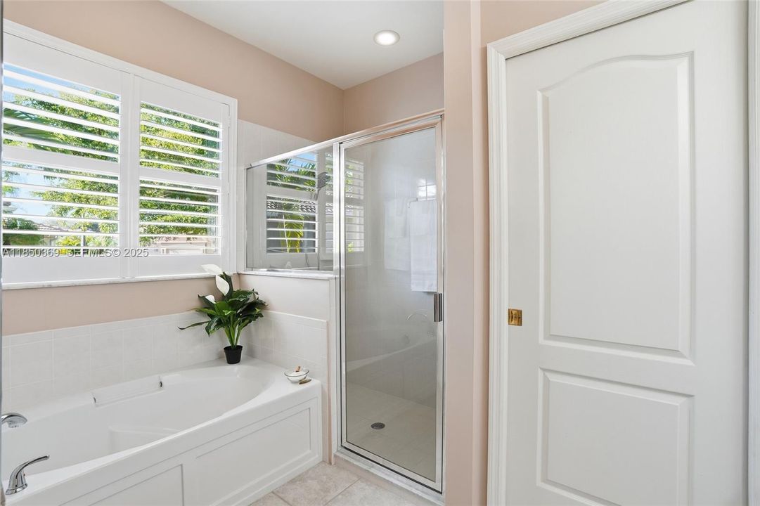 For Sale: $639,000 (3 beds, 2 baths, 2052 Square Feet)