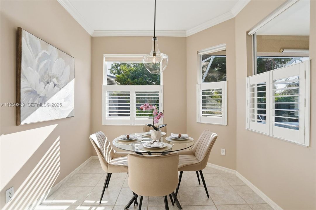 For Sale: $639,000 (3 beds, 2 baths, 2052 Square Feet)