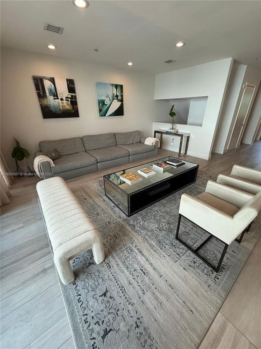 En Venta: $1,849,000 (5 camas, 4 baños, 2675 Pies cuadrados)