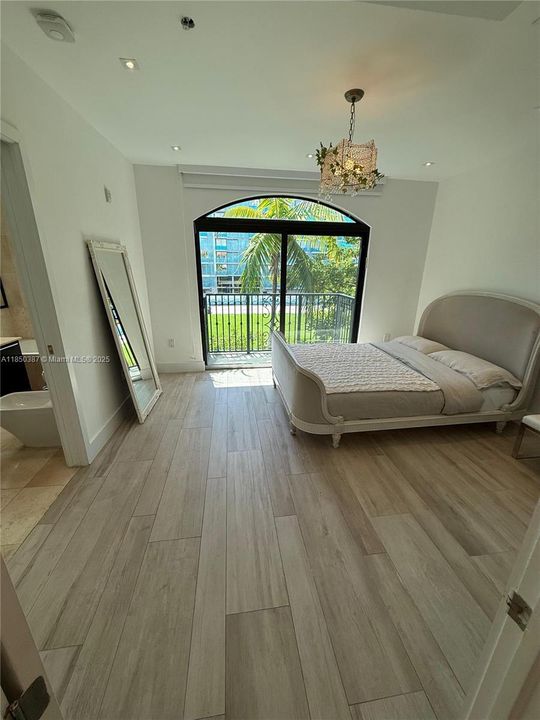 En Venta: $1,849,000 (5 camas, 4 baños, 2675 Pies cuadrados)