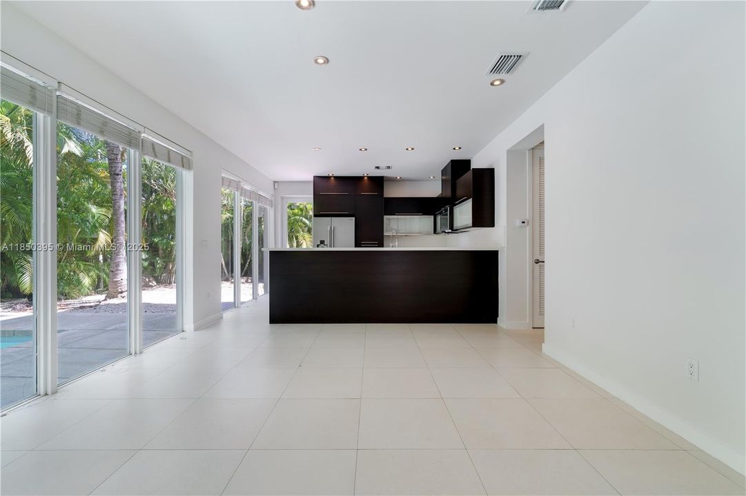 En Venta: $3,200,000 (3 camas, 2 baños, 2656 Pies cuadrados)