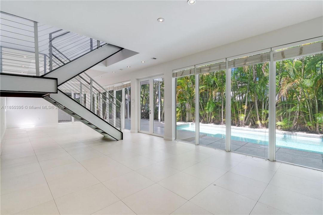 En Venta: $3,200,000 (3 camas, 2 baños, 2656 Pies cuadrados)