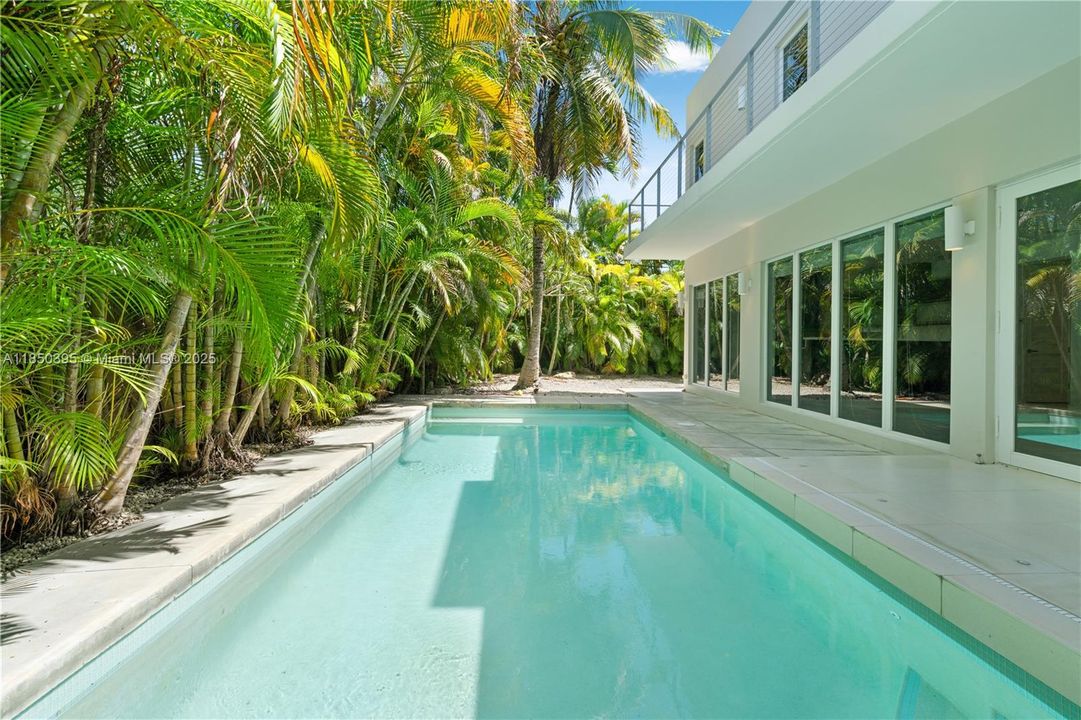 En Venta: $3,200,000 (3 camas, 2 baños, 2656 Pies cuadrados)