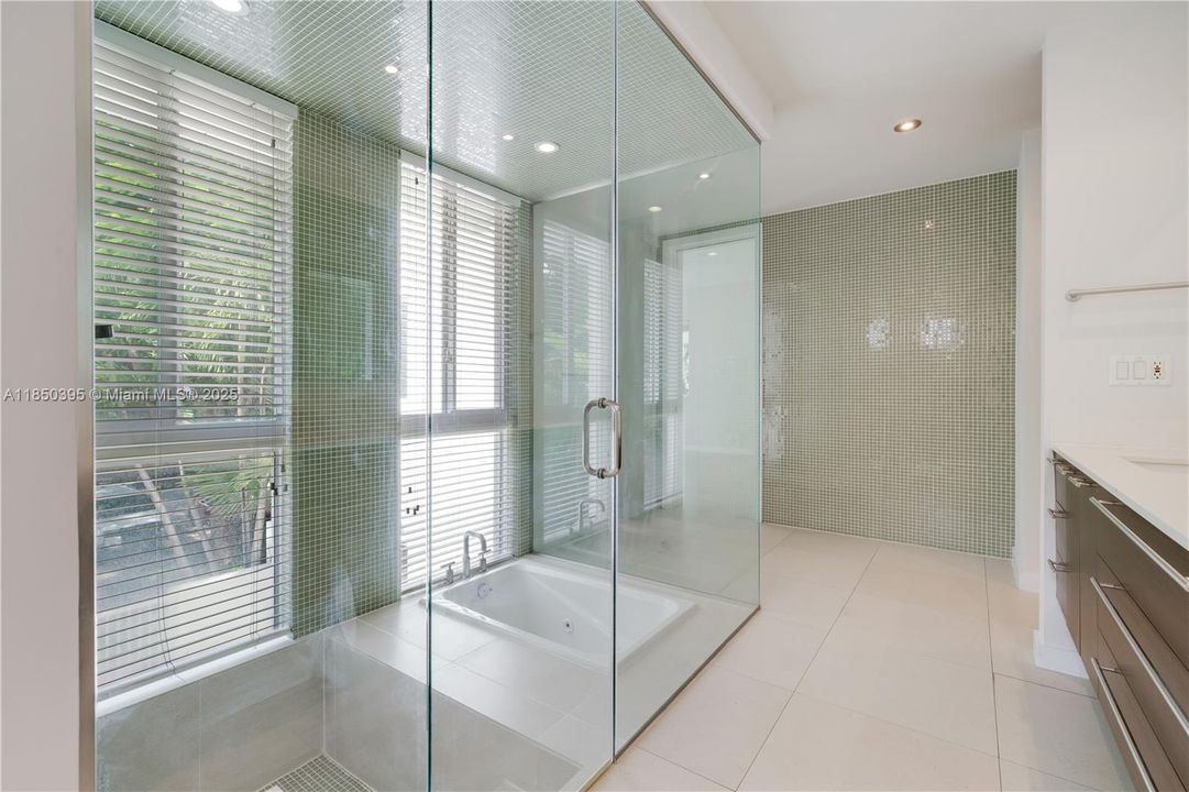 En Venta: $3,200,000 (3 camas, 2 baños, 2656 Pies cuadrados)