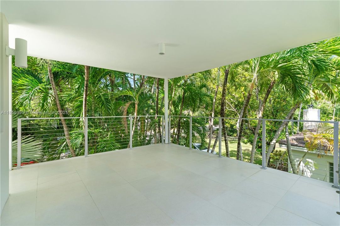 En Venta: $3,200,000 (3 camas, 2 baños, 2656 Pies cuadrados)