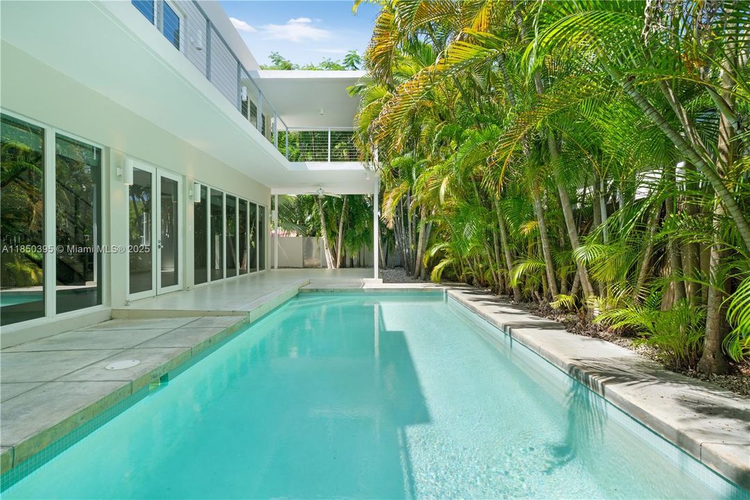 En Venta: $3,200,000 (3 camas, 2 baños, 2656 Pies cuadrados)