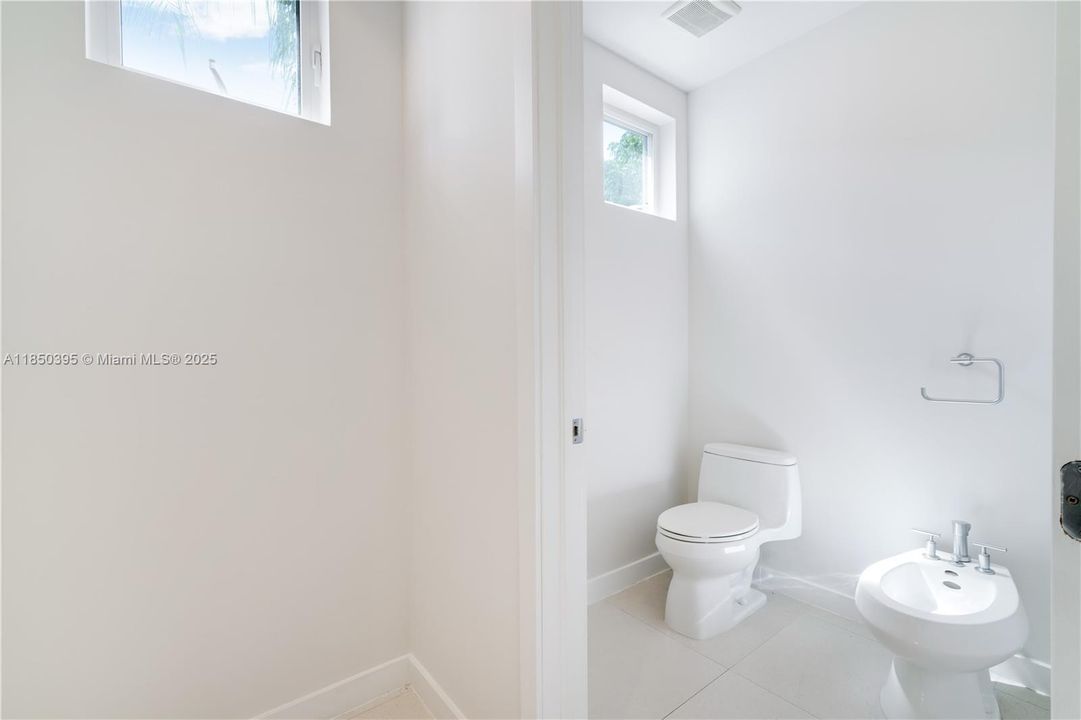 En Venta: $3,200,000 (3 camas, 2 baños, 2656 Pies cuadrados)