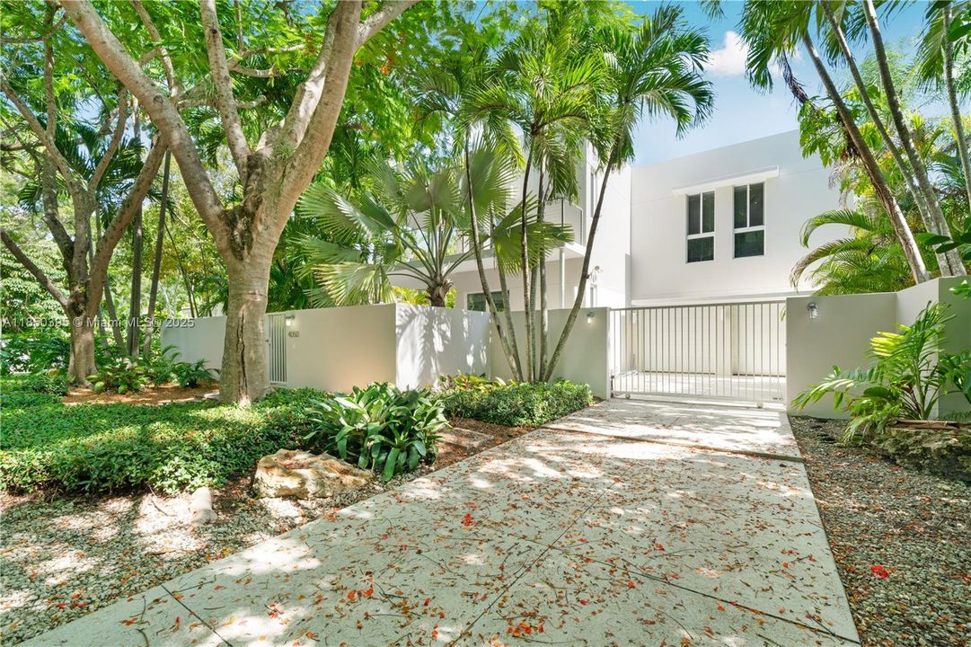 En Venta: $3,200,000 (3 camas, 2 baños, 2656 Pies cuadrados)