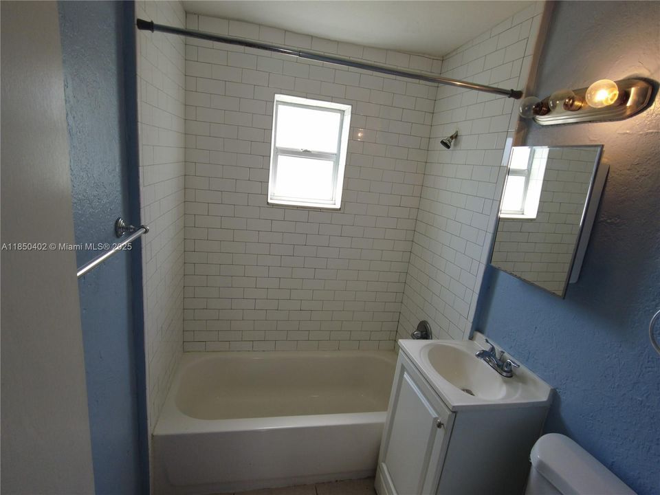 Recientemente alquilado: $1,400 (1 camas, 1 baños, 440 Pies cuadrados)