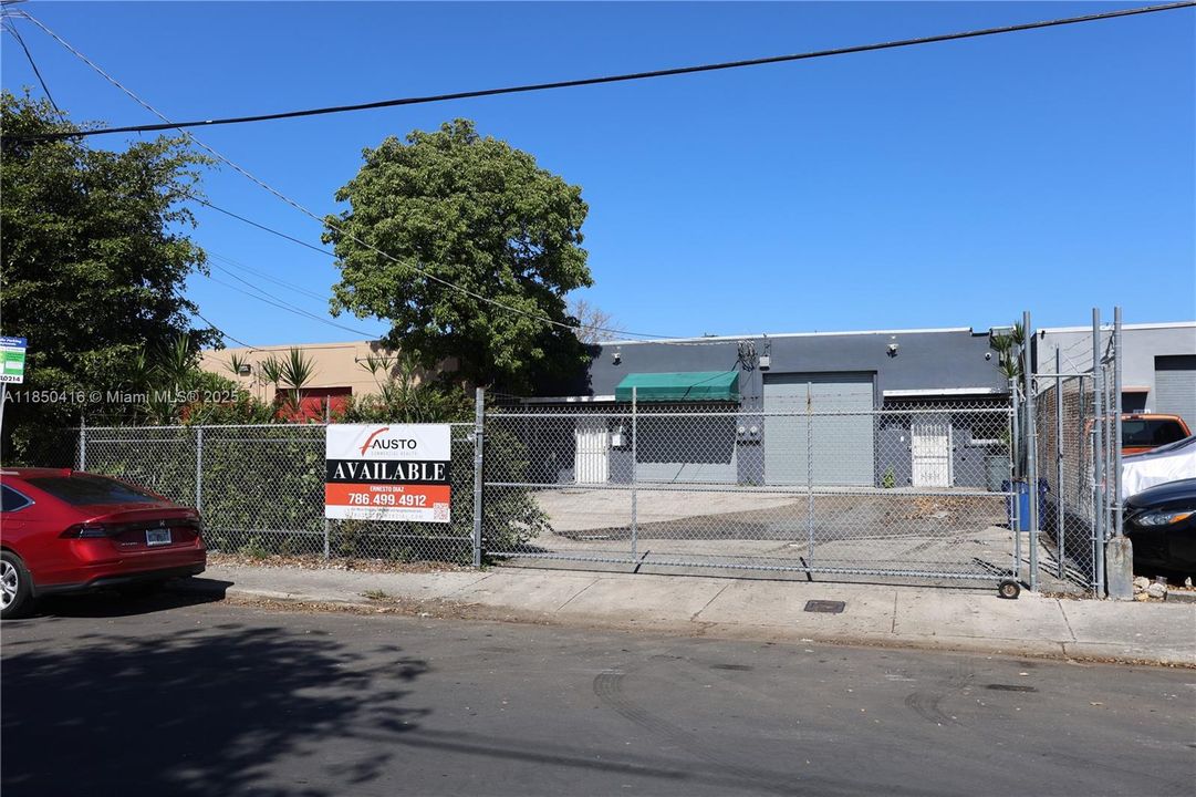 В аренду: $25 (0 спален, 0 ванн, 0 Квадратных фут)