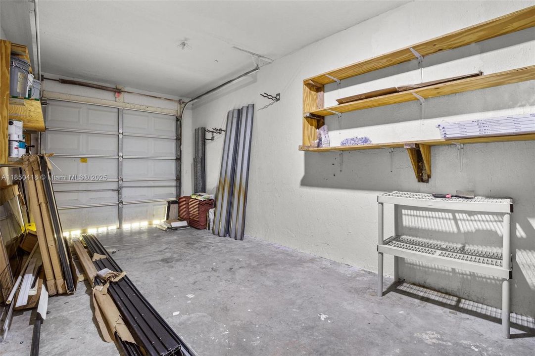 Active With Contract: $2,250 (3 beds, 2 baths, 1527 Square Feet)