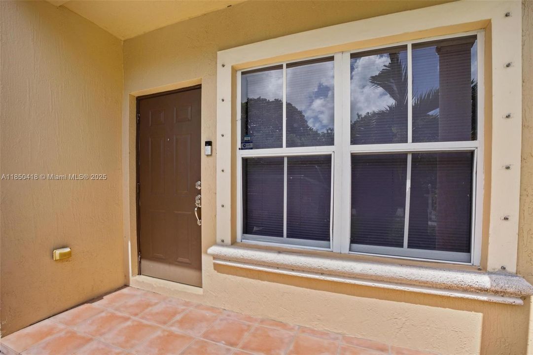 Active With Contract: $2,250 (3 beds, 2 baths, 1527 Square Feet)