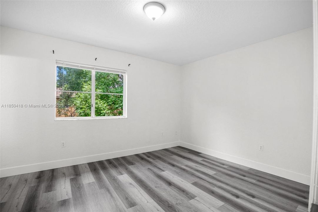 Active With Contract: $2,250 (3 beds, 2 baths, 1527 Square Feet)